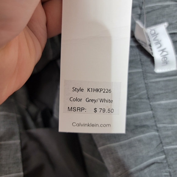 New! Calvin Klein Women's Gray Pinstripe Belted Pants Size XL. Condition is New - Picture 9 of 10